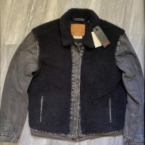 Levi’s Sherpa Panel Denim Trucker Jacket - Picture 3 of 3